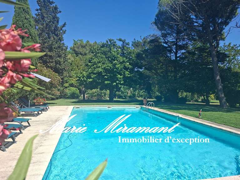 Propriété Arles - 6 chambres - 450m²
