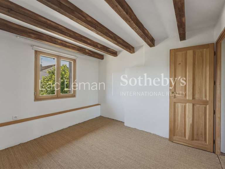 Maison Sciez - 4 chambres - 243m²