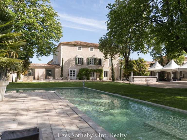 Propriété Nîmes - 13 chambres - 3000m²