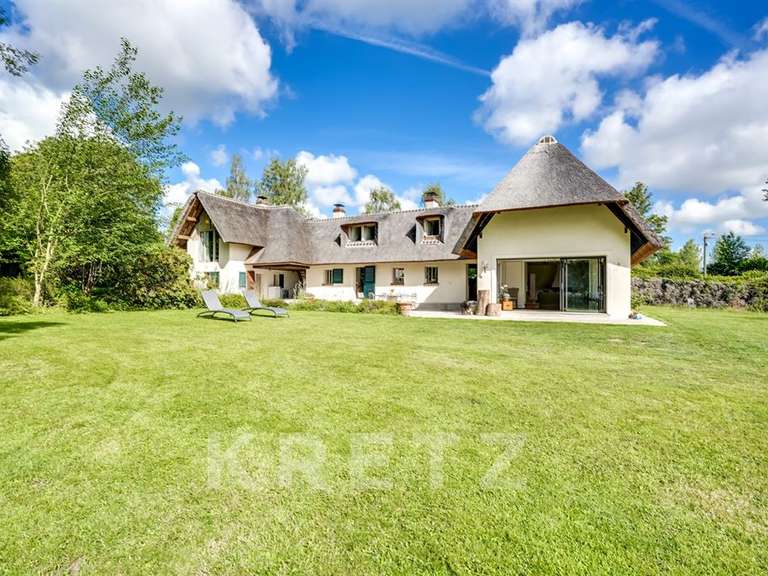 Maison Montfort-l'Amaury - 9 chambres - 480m²