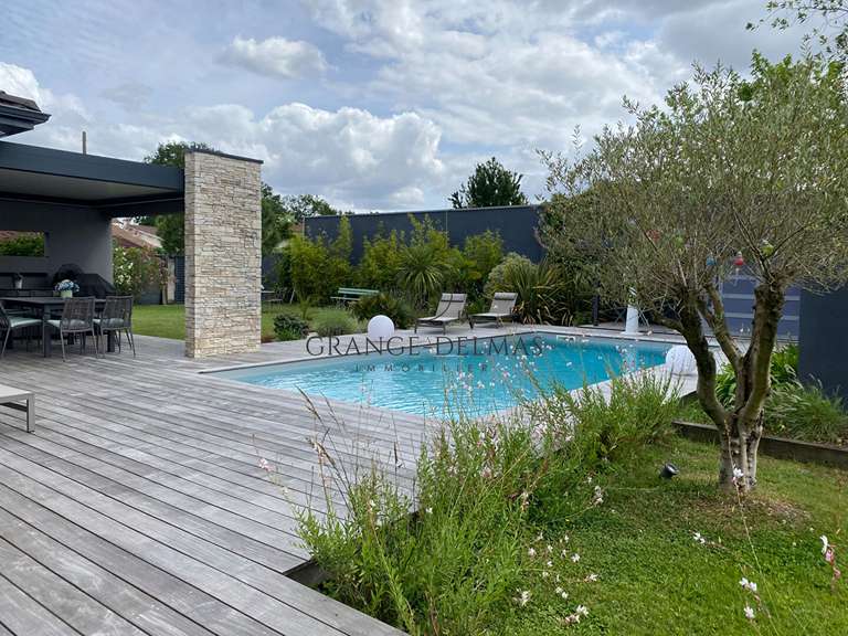 House Mérignac - 4 bedrooms - 182m²