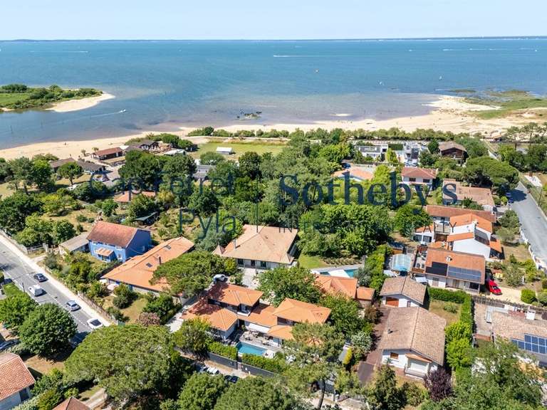Maison Gujan-Mestras - 11 chambres - 452m²