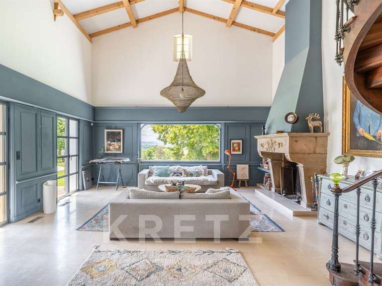 Maison Limonest - 5 chambres - 436m²