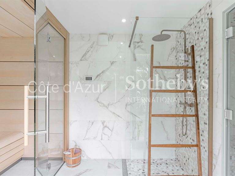 Maison Saint-Tropez - 7 chambres - 356m²