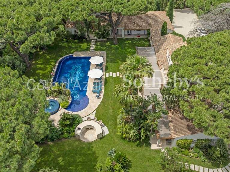 Maison Saint-Tropez - 7 chambres - 356m²
