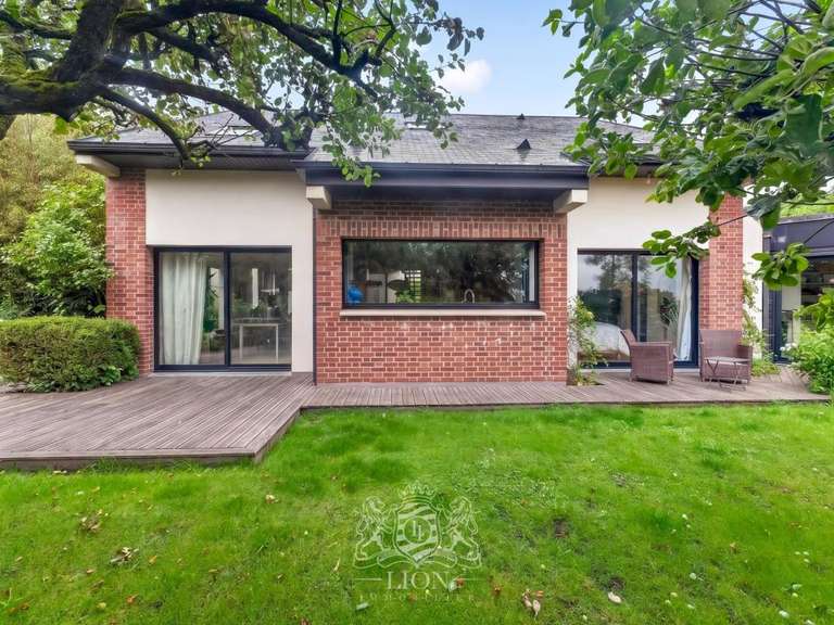 Maison Villeneuve-d'Ascq - 5 chambres - 225m²