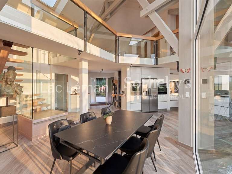 Maison Cranves-Sales - 4 chambres - 276m²
