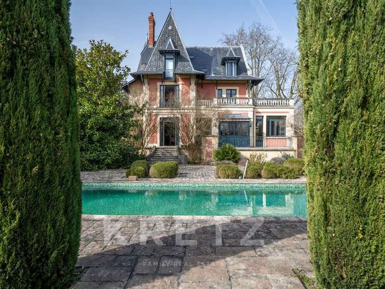 Maison Rueil-Malmaison - 4 chambres - 517m²