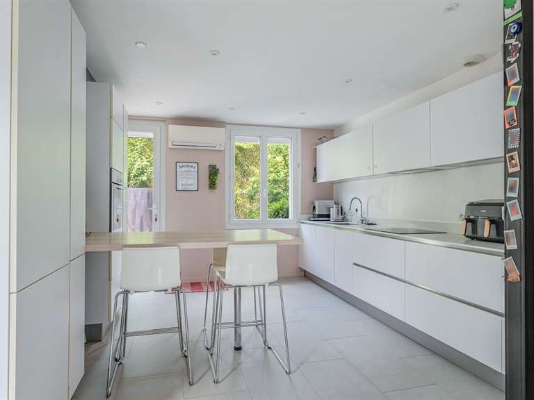 House Écully - 6 bedrooms - 188m²