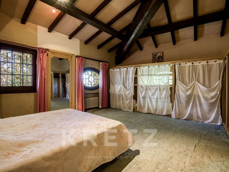 Maison Manosque - 5 chambres - 468m²