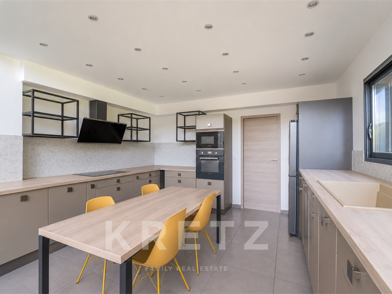 Maison Aix-en-Provence - 4 chambres - 190m²