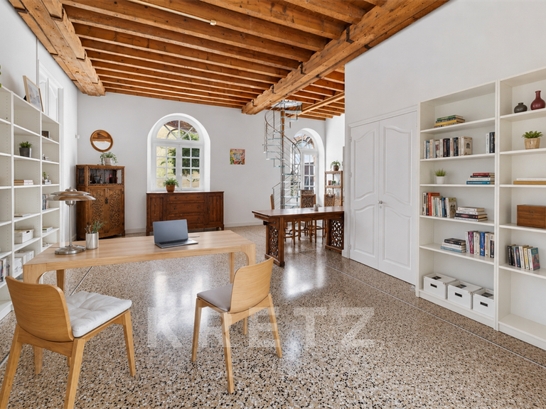 Maison Béziers - 4 chambres - 506m²