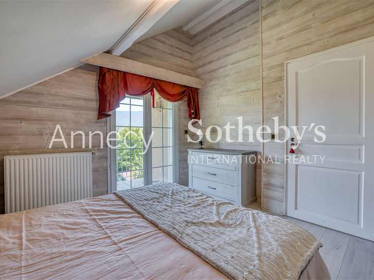 Maison Chapeiry - 5 chambres - 517m²