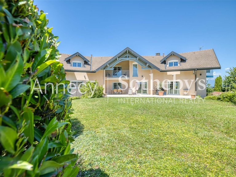 Maison Chapeiry - 5 chambres - 517m²