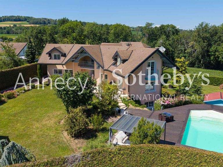 Maison Chapeiry - 5 chambres - 517m²