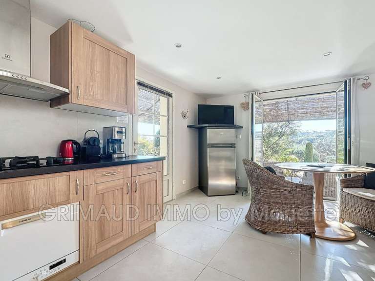 Villa Plan-de-la-Tour - 5 chambres - 150m²