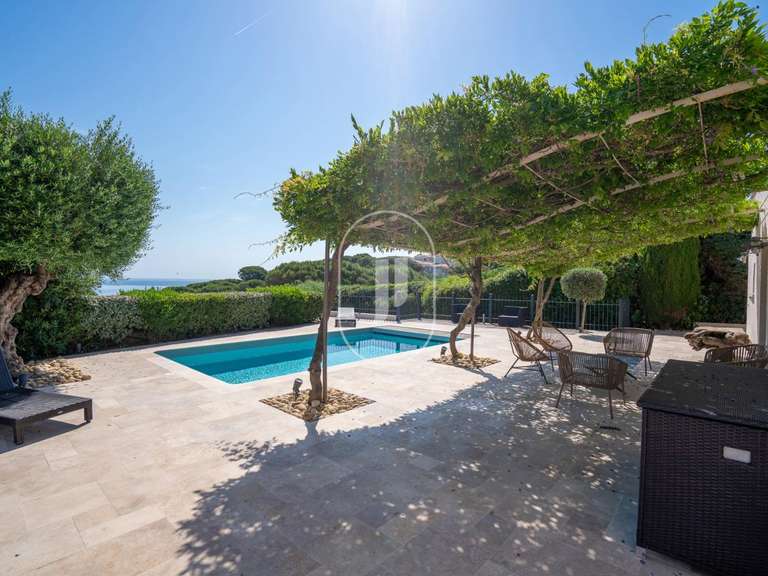 Villa with Sea view Sainte-Maxime - 5 bedrooms - 190m²
