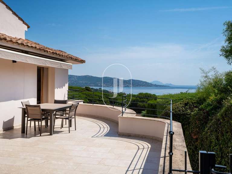 Villa with Sea view Sainte-Maxime - 5 bedrooms - 190m²
