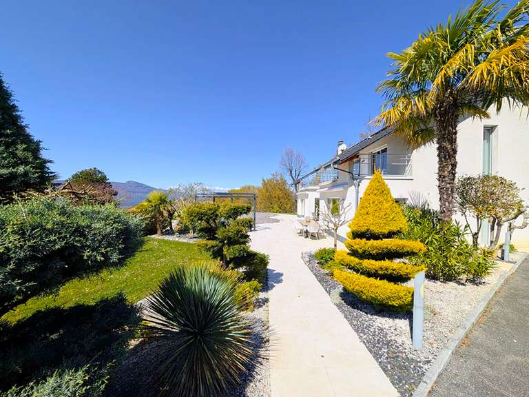 Maison Pugny-Chatenod - 4 chambres - 182m²