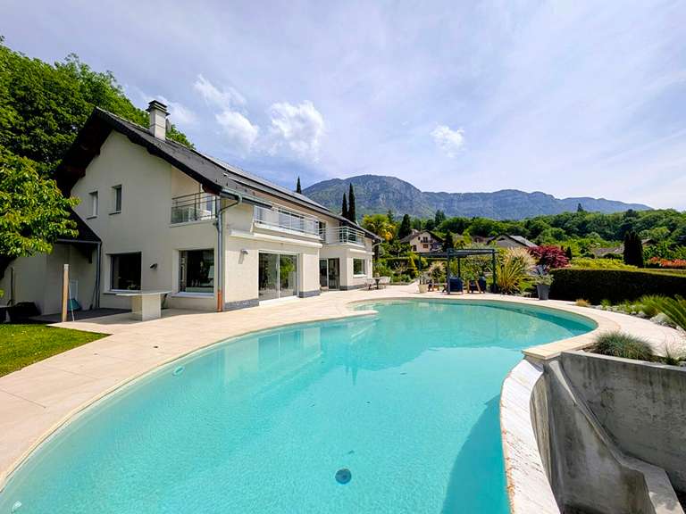 Maison Pugny-Chatenod - 4 chambres - 182m²