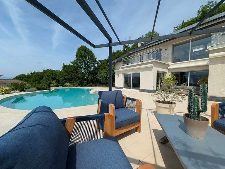 Maison Pugny-Chatenod - 4 chambres - 182m²