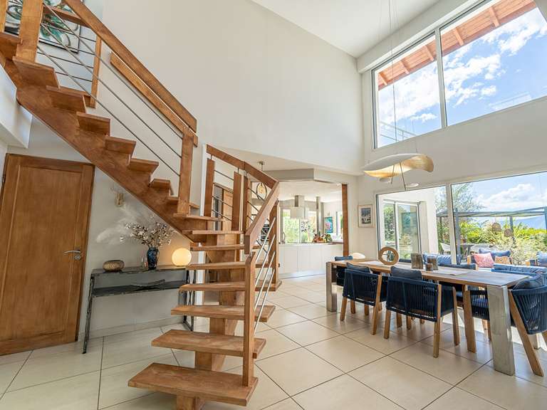 Maison Pugny-Chatenod - 4 chambres - 182m²