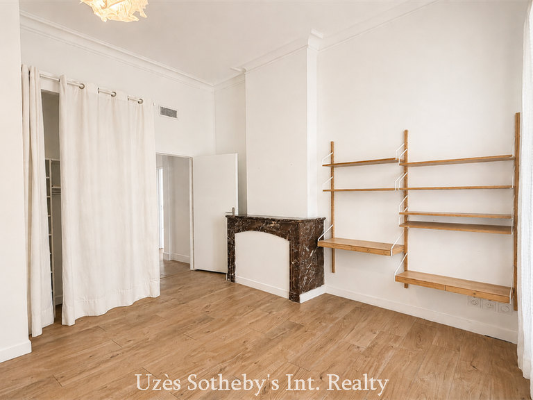 Maison Nîmes - 4 chambres - 243m²