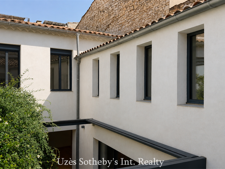 Maison Nîmes - 4 chambres - 243m²