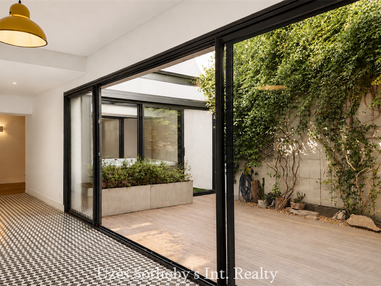 Maison Nîmes - 4 chambres - 243m²