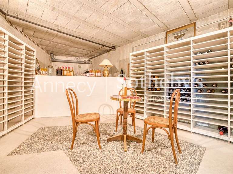 Maison Pugny-Chatenod - 4 chambres - 250m²