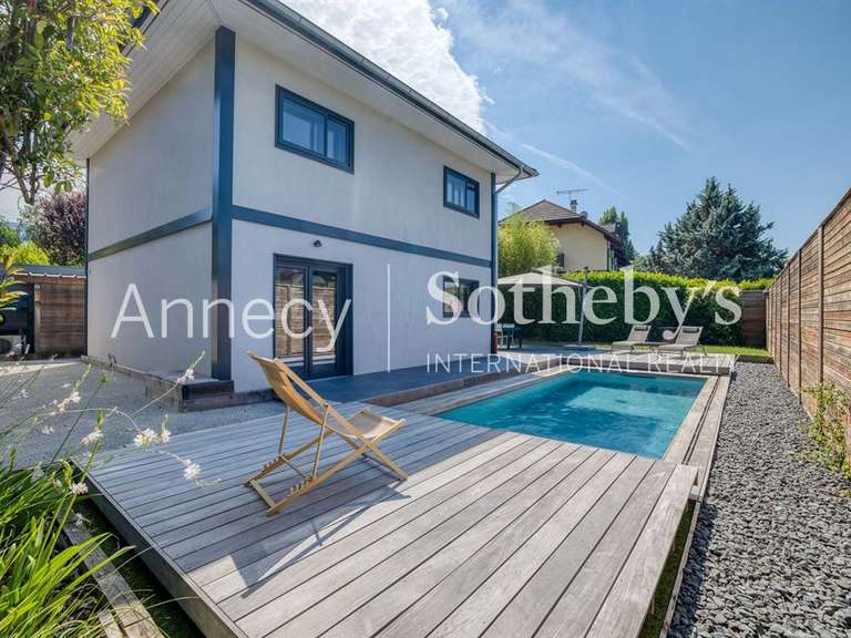 Maison Annecy-le-Vieux - 3 chambres - 105m²