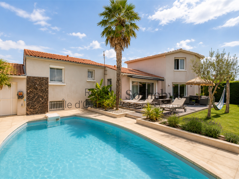 Maison Royan - 4 chambres - 240m²