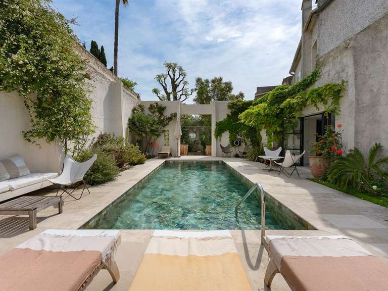 Maison Aigues-Mortes - 5 chambres - 310m²