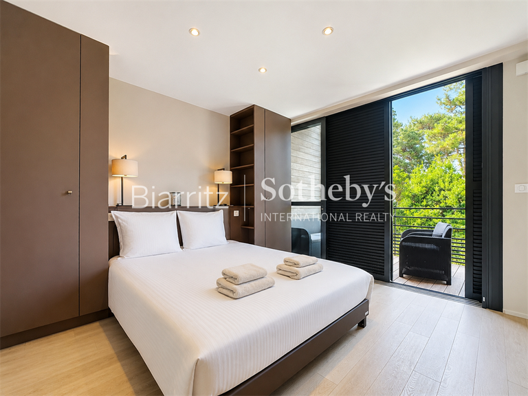 Maison Anglet - 4 chambres - 390m²