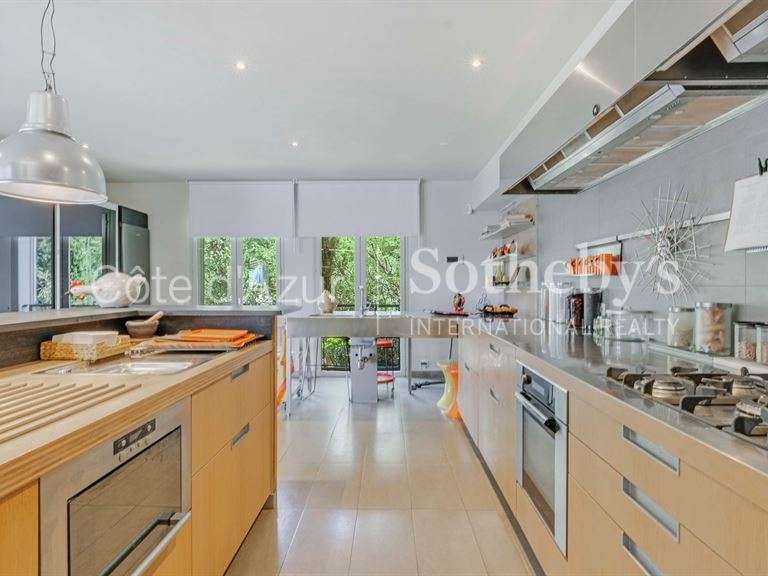 Maison Grimaud - 5 chambres - 323m²
