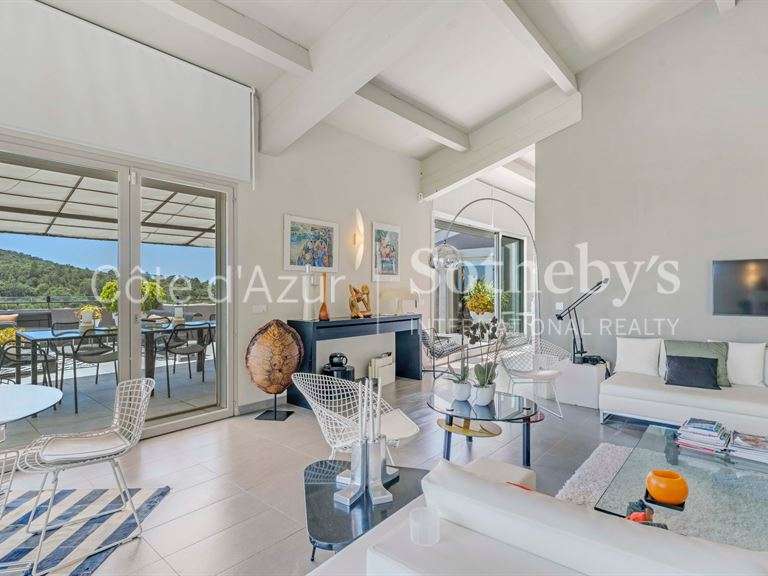 Maison Grimaud - 5 chambres - 323m²