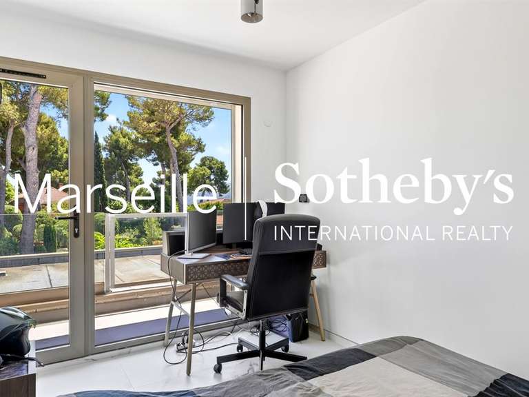 Maison Marseille 12e - 7 chambres - 230m²