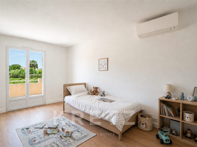 Maison Aigues-Mortes - 5 chambres - 190m²