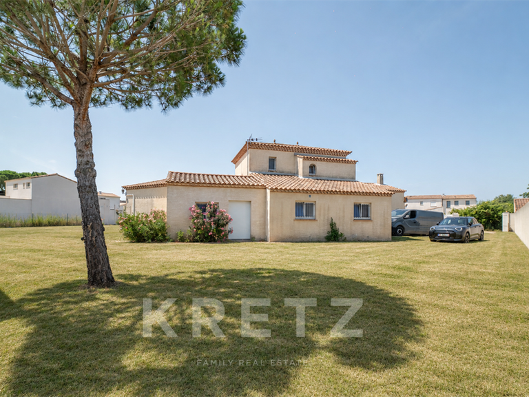 Maison Aigues-Mortes - 5 chambres - 190m²