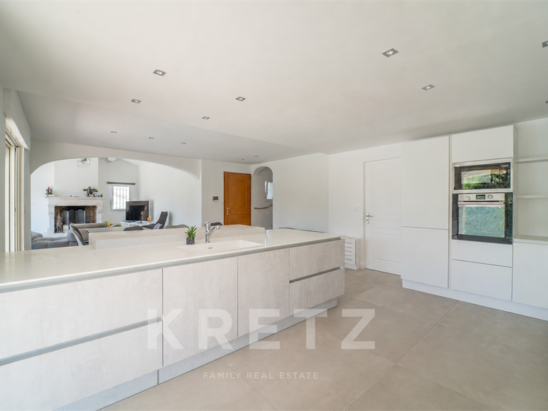 Maison Aigues-Mortes - 5 chambres - 190m²