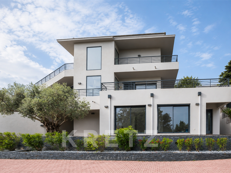 Maison Bastia - 5 chambres - 415m²