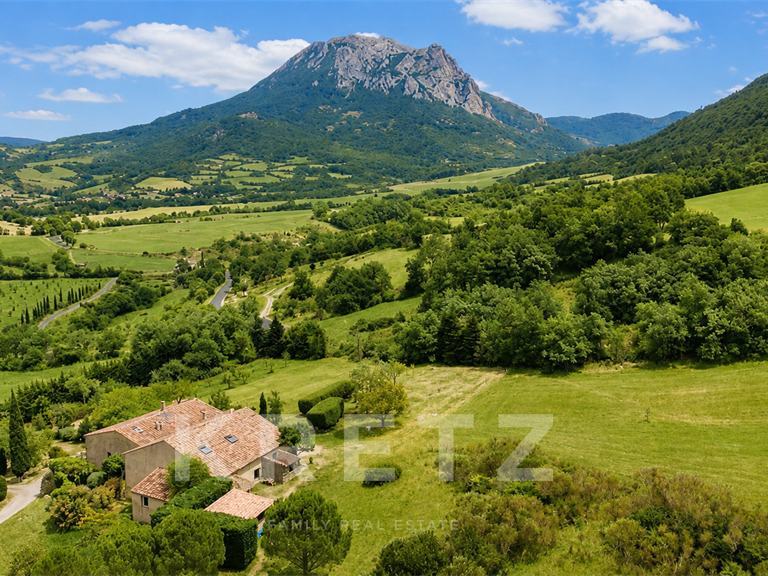 Maison Carcassonne - 7 chambres - 465m²
