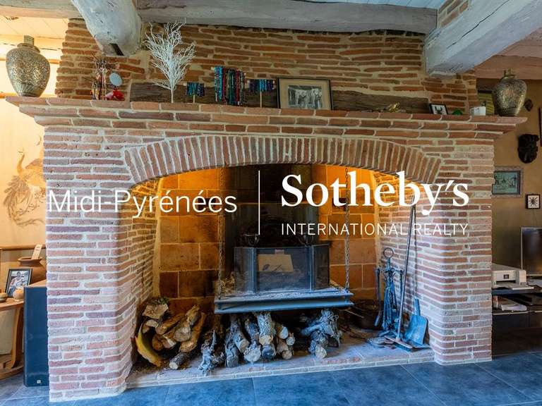 Maison Buzet-sur-Tarn - 5 chambres - 390m²