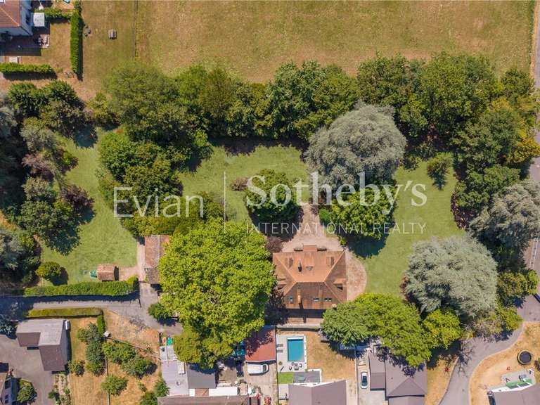 Maison Allinges - 6 chambres - 406m²