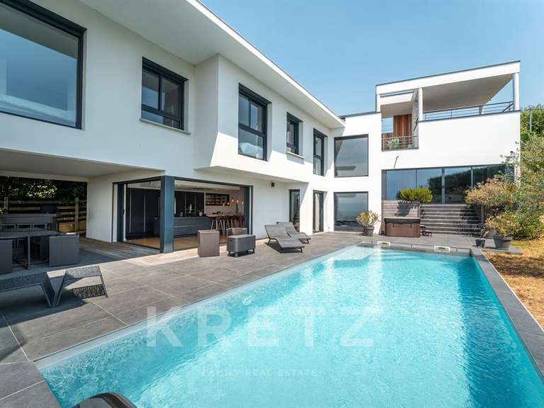 House Coublevie - 5 bedrooms - 240m²