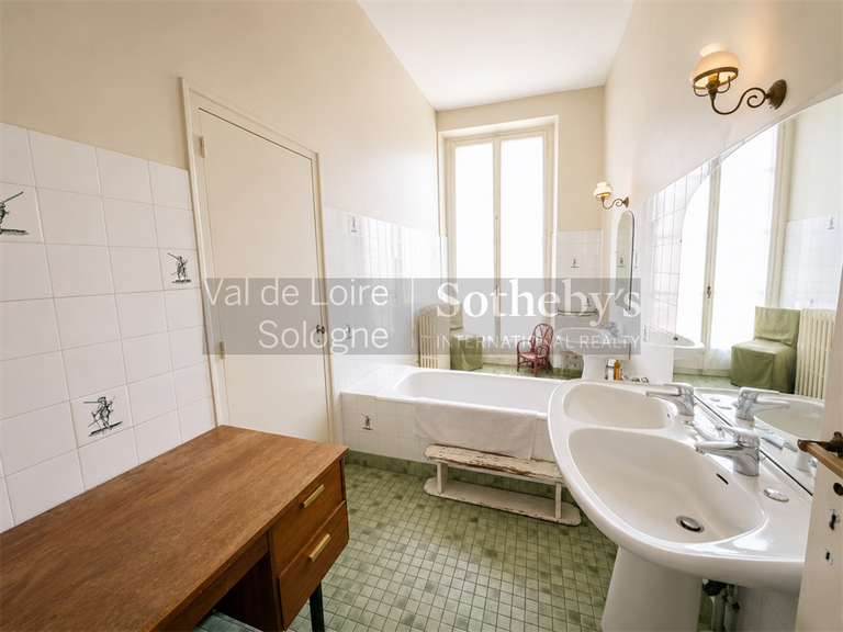 Maison Orléans - 9 chambres - 414m²