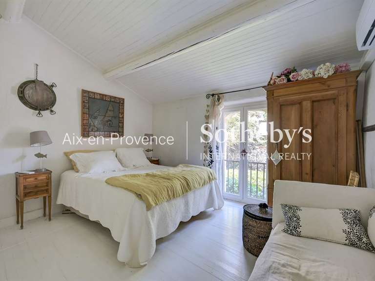 Maison Aix-en-Provence - 3 chambres - 127m²