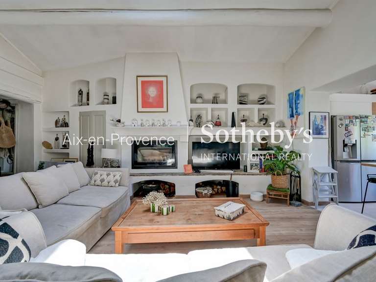 Maison Aix-en-Provence - 3 chambres - 127m²
