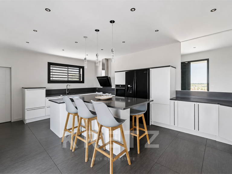 Maison Béziers - 4 chambres - 314m²