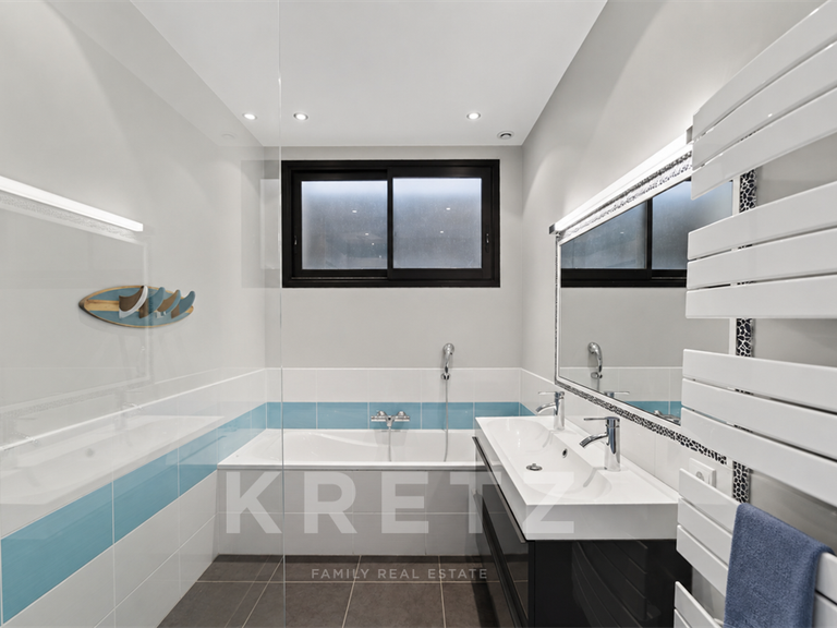 Maison Béziers - 4 chambres - 314m²